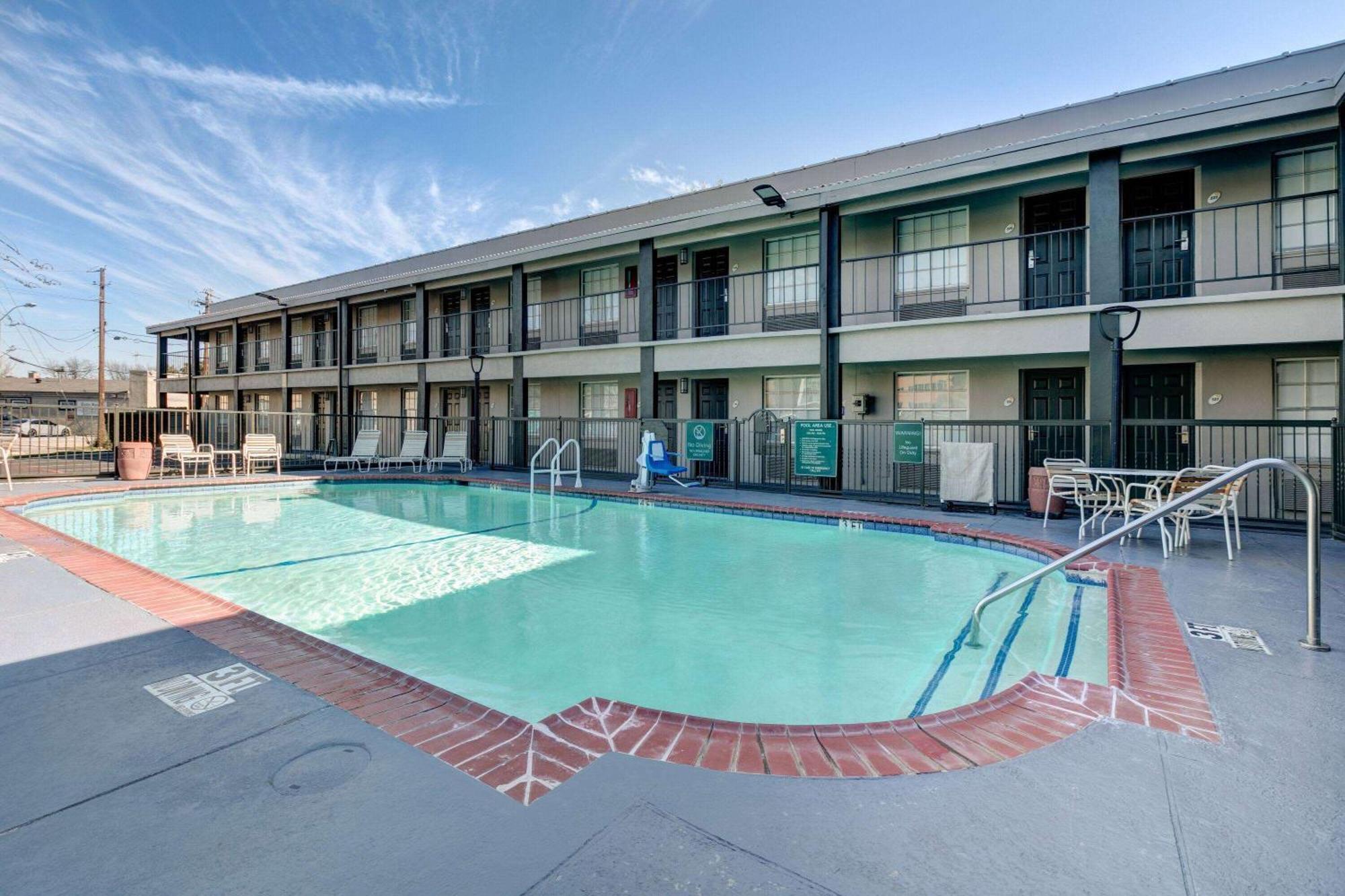 La Quinta Inn By Wyndham Dallas Uptown Dış mekan fotoğraf