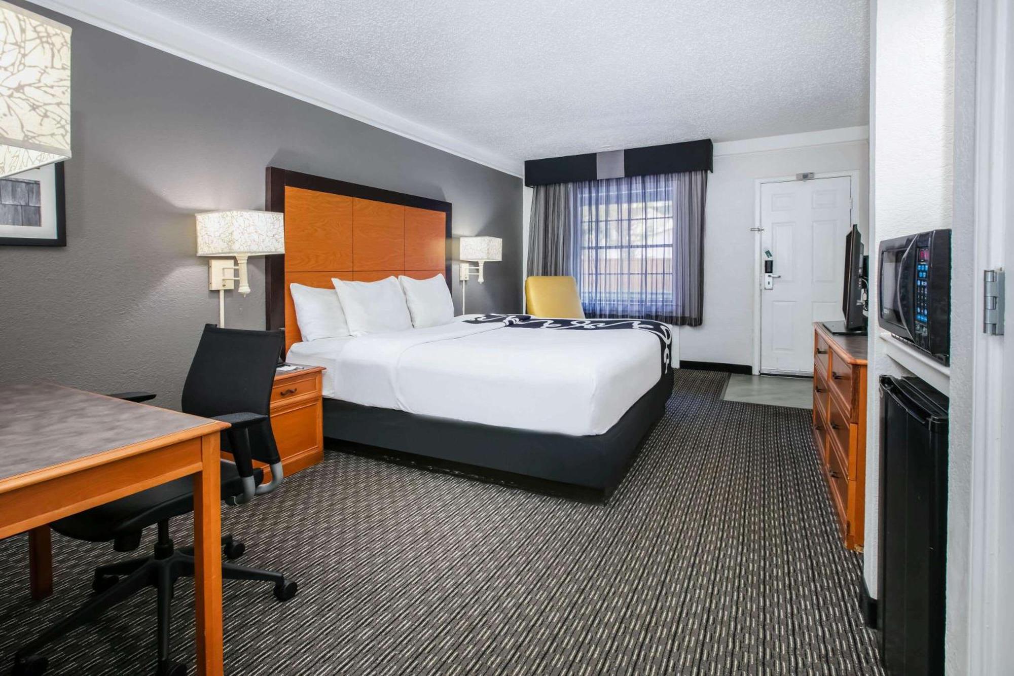 La Quinta Inn By Wyndham Dallas Uptown Oda fotoğraf